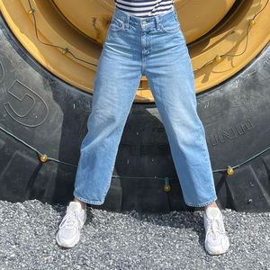 Blue Levi’s jeans balloon leg